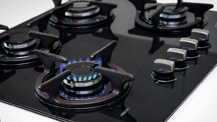 gas stove 1776648 1920 - 5 Pontos de Economia Dentro de sua Casa Que Você Não Percebeu